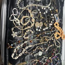 vtg/new jewelry LOT 