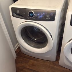 Electrolux Front-Load Washer & Dryer Set – $800 (Excellent Deal!) Price Is Negotiable!! 