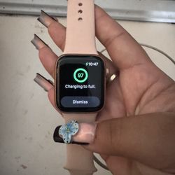 Apple Watch SE Hardly Ever Used 