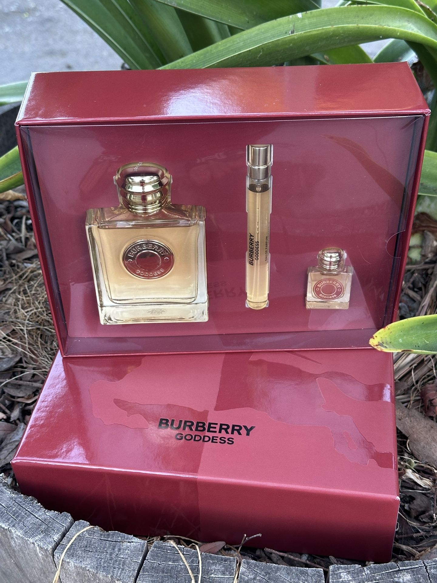 Burberry Goddess Set 3.4oz Edp