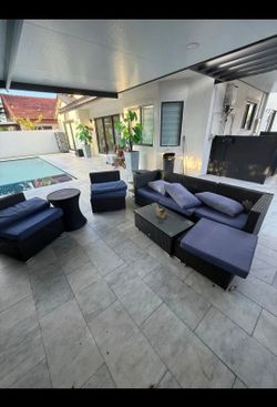 outdoor patio set
