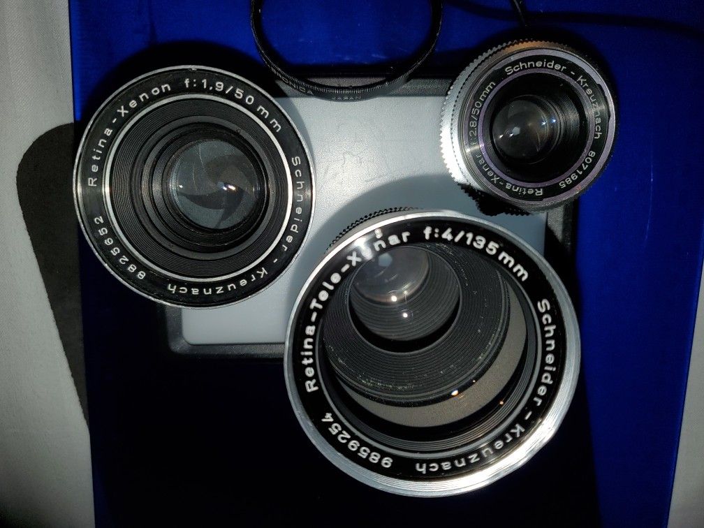 Schneider-Kreuznach 50mm f/2.8 Retina Xenar Kodak
Xenon 50mm F/1.9 Lens
Xenar 135mm f3.5 leather case
