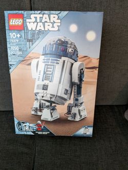 Lego R2D2 new