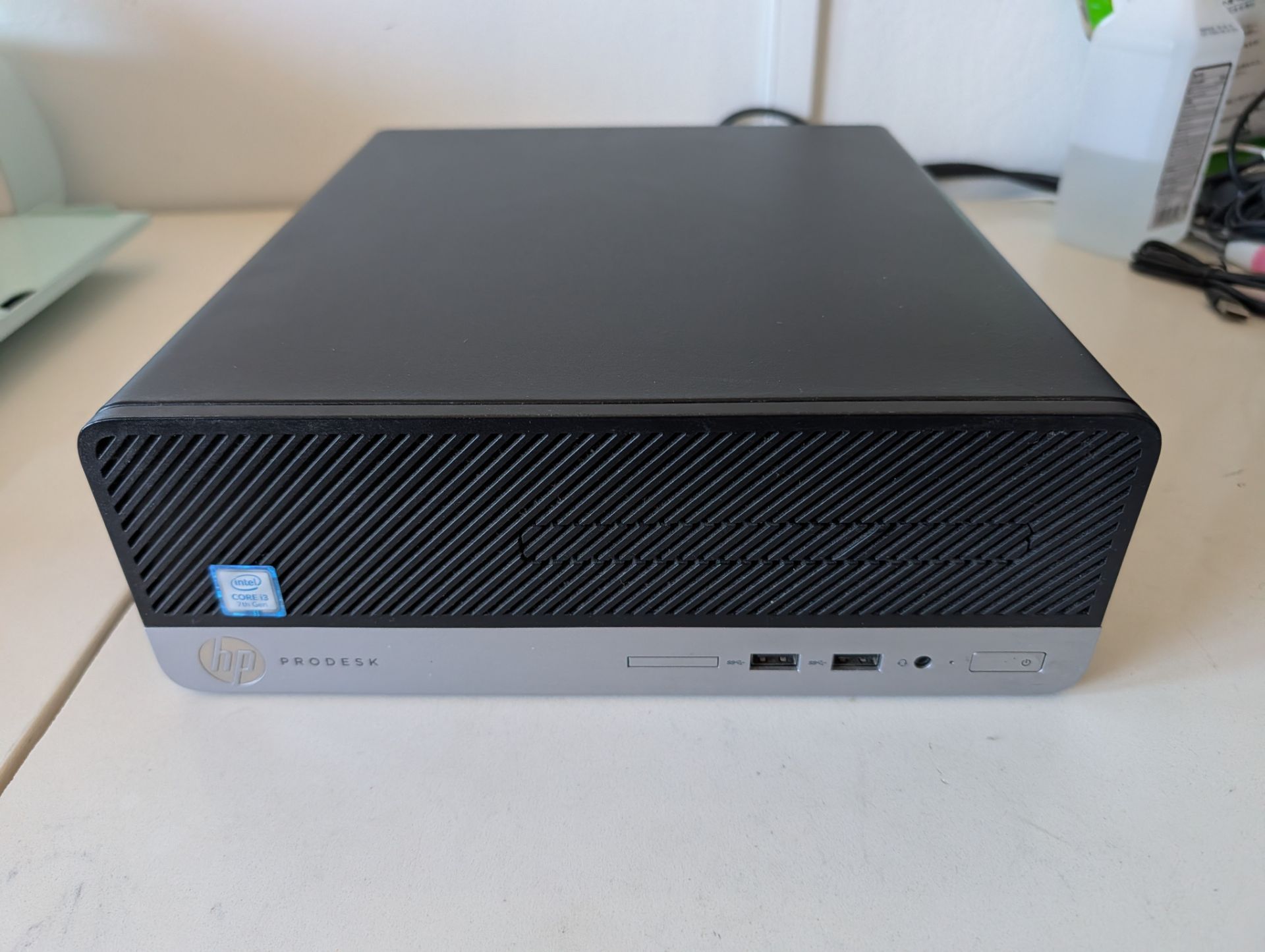 HP 400 G4 Win 11Pro, i3 CPU, 4GB DDR4, 500GB M.2 SSD