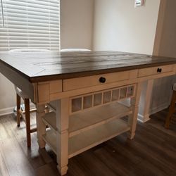 Table for 4–6