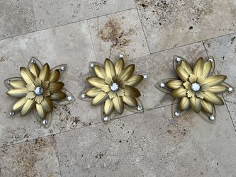 Set Of 3 Metal Wall Decoration 11” Each