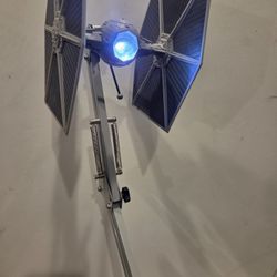 STAR WARS~TIE-FIGHTER~POSABLE DESK LAMP~PALADONE