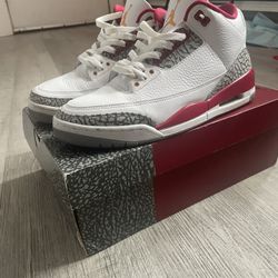 JORDAN 3 RETRO CARDINAL TAKING TRADES OR CASH 160$