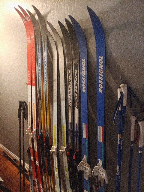 6 Pair Cross Country Skiis