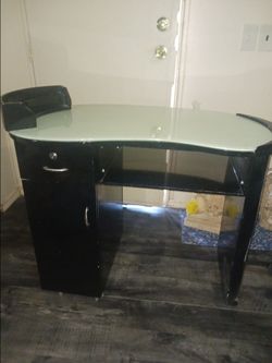 Nail Table