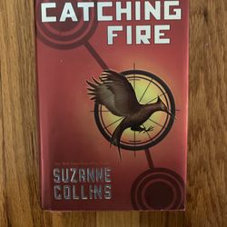 Hunger Games Catching Fire Softcover 