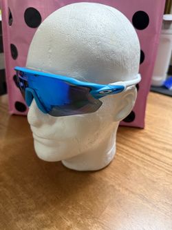 Oakley Sport Sunglasses Blue Mirrored Lens