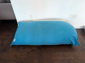 Yogibo Max beanbag chair/sofa/recliner