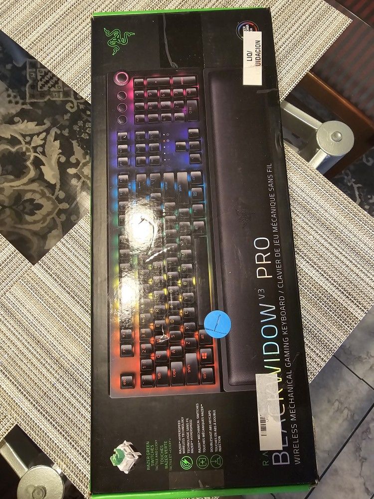 Razer BlackWidow V3 Pro - Green Cherry Switches Retails $220