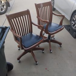 Office Chairs 