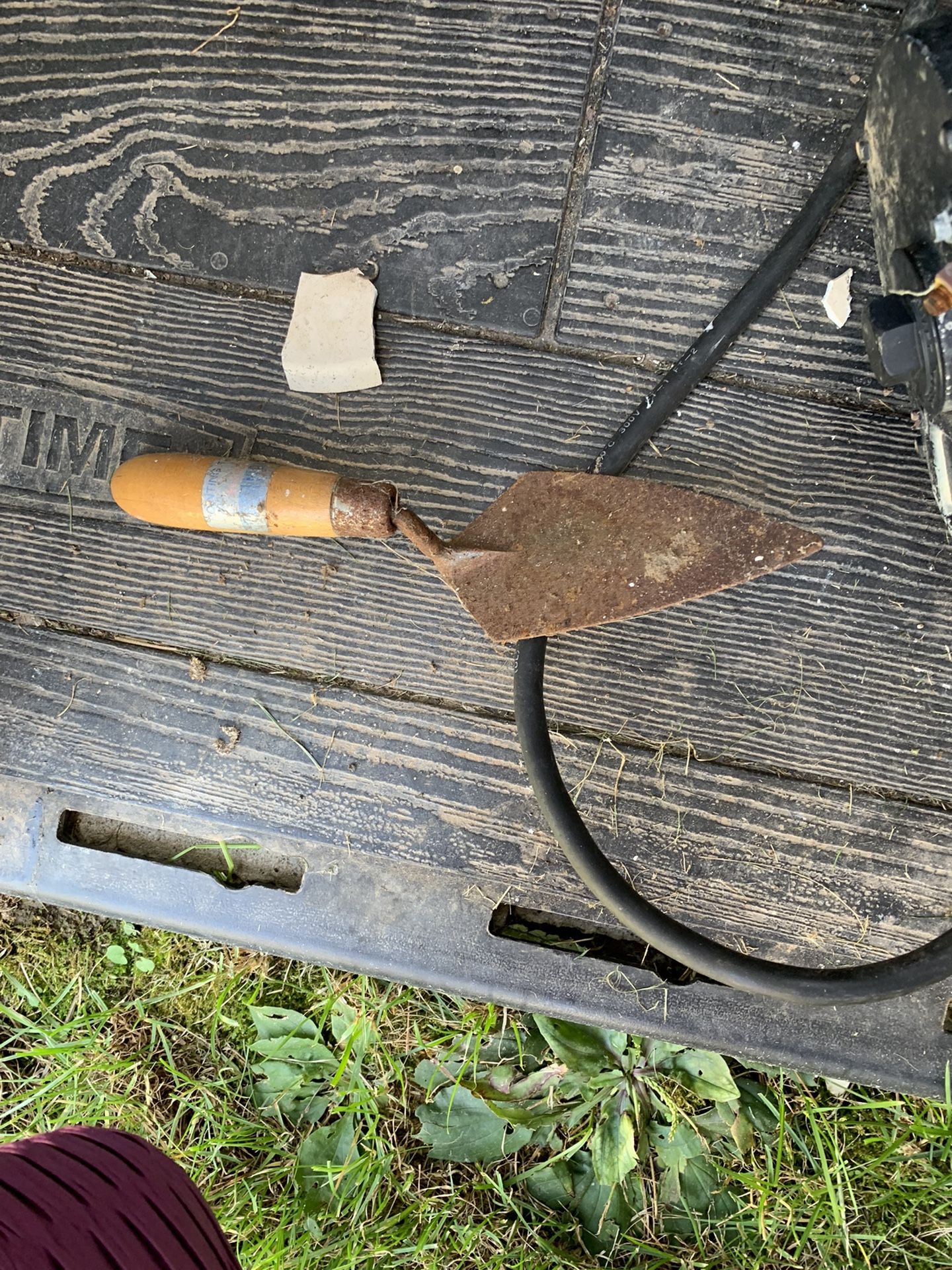 Small Pointed Shovel