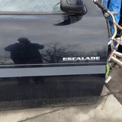 Off Of A 2002 Cadillac Escalade Doors 125 Each