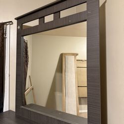 Mirror Dresser!! * MUST GO* 