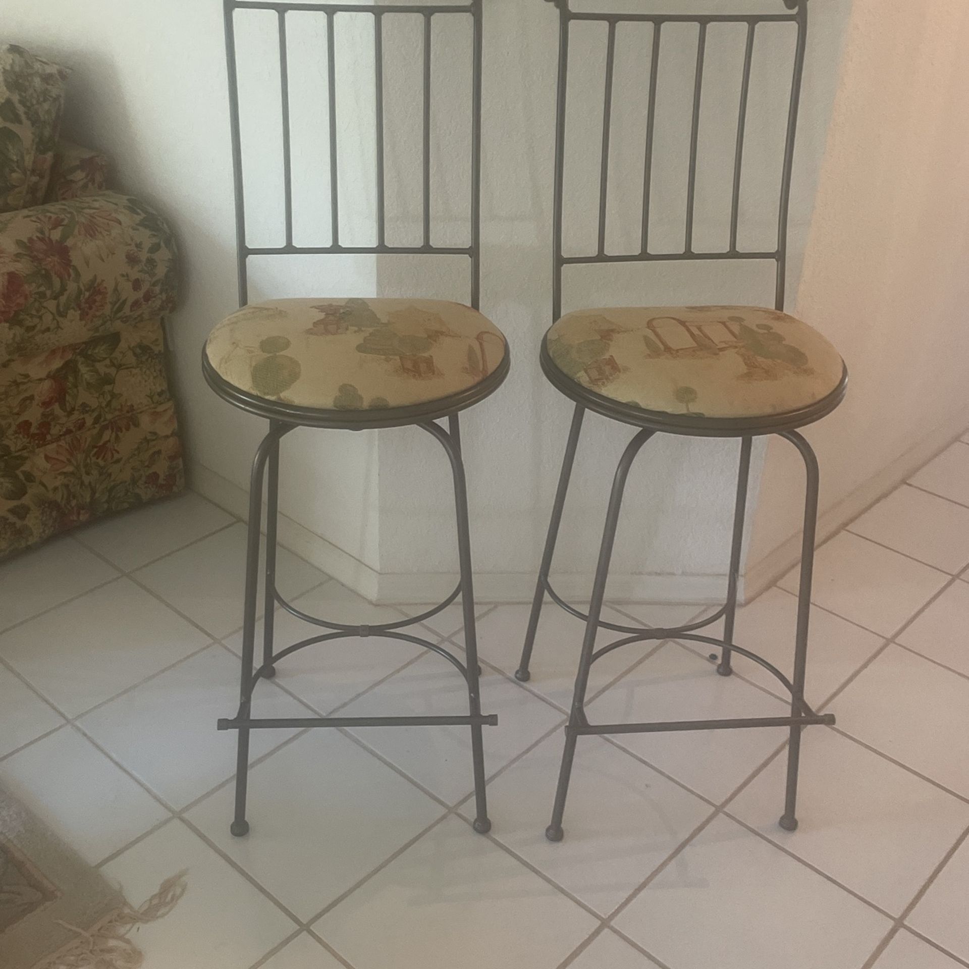 Bar Stools 
