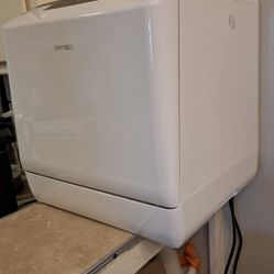 Countertop Mini Dishwasher