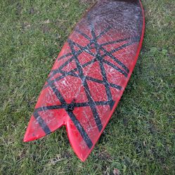 ⭐$175 Red & Black Shortboard Twin Fin Fish paint over wall hanger