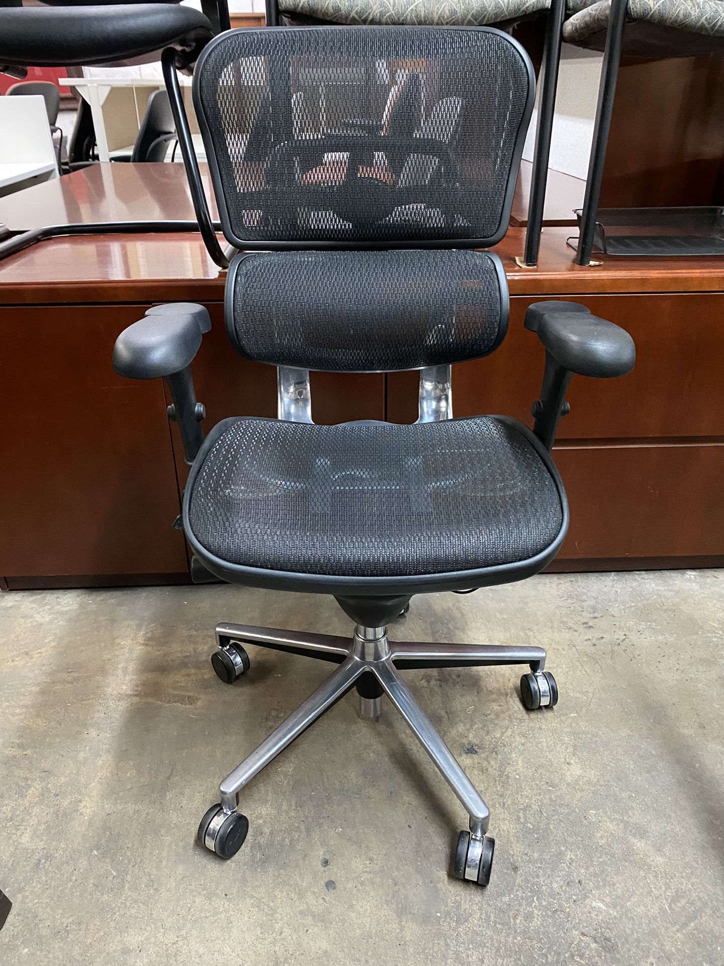 Ergonomic Office Chair 