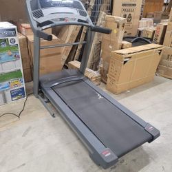 Freemotion 850 treadmill. Very high end treadmill loaded with features. Retails $1200.  0-12 M.P.H

INCLINE FEATURE DOES NOT SEEM TO WORK PROPERLY