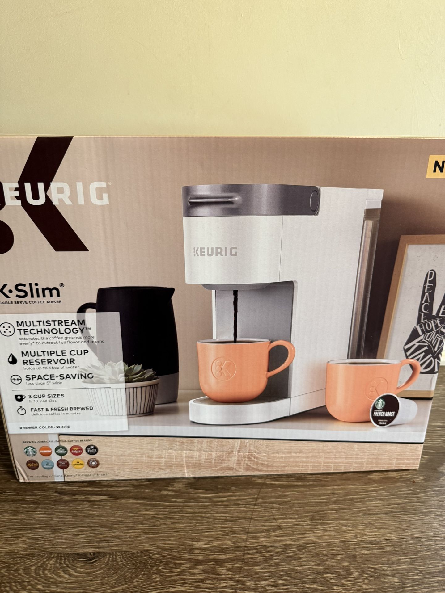 Keurig K-Slim Single Serve K-Cup Pod Coffee Maker, Multistream Technology, 3 Brew Sizes, Slim and Sleek Design, 46oz Removable Reservoir, White
