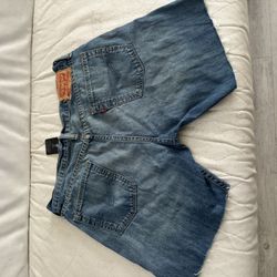 Levi’s Womens medium