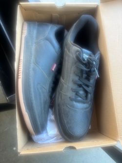 Levi's Black Low-Top Sneakers