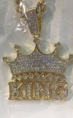 KING Charm and Cuban Link Chain