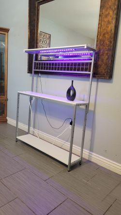 NICE WHITE SHELF WITH OUTLETS