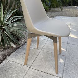 MDF ITALIA FLOW LEATHER CHAIRS