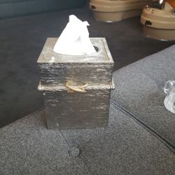Square Tissue Box Holder 