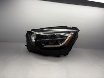 20-23 Mercedes Benz GLC 300, 350 Driver Side LT LED Headlight OEM