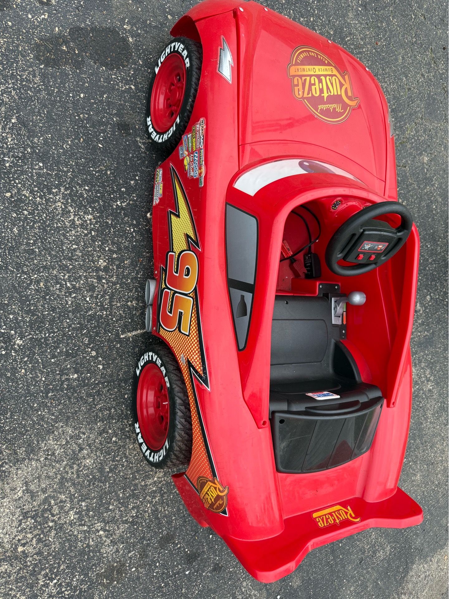 Lighting McQueen power wheels kids ride on