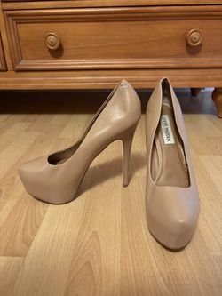 Beige Steve Madden Womans Heels