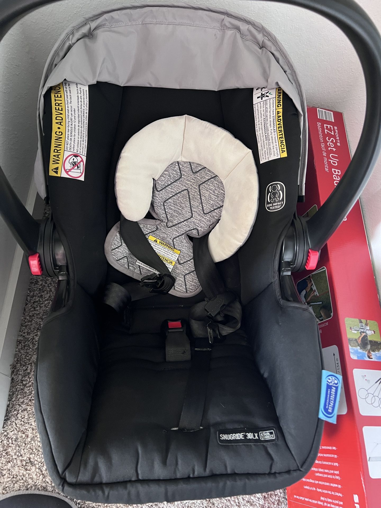 Graco Infant Car Seat Rear Facing 