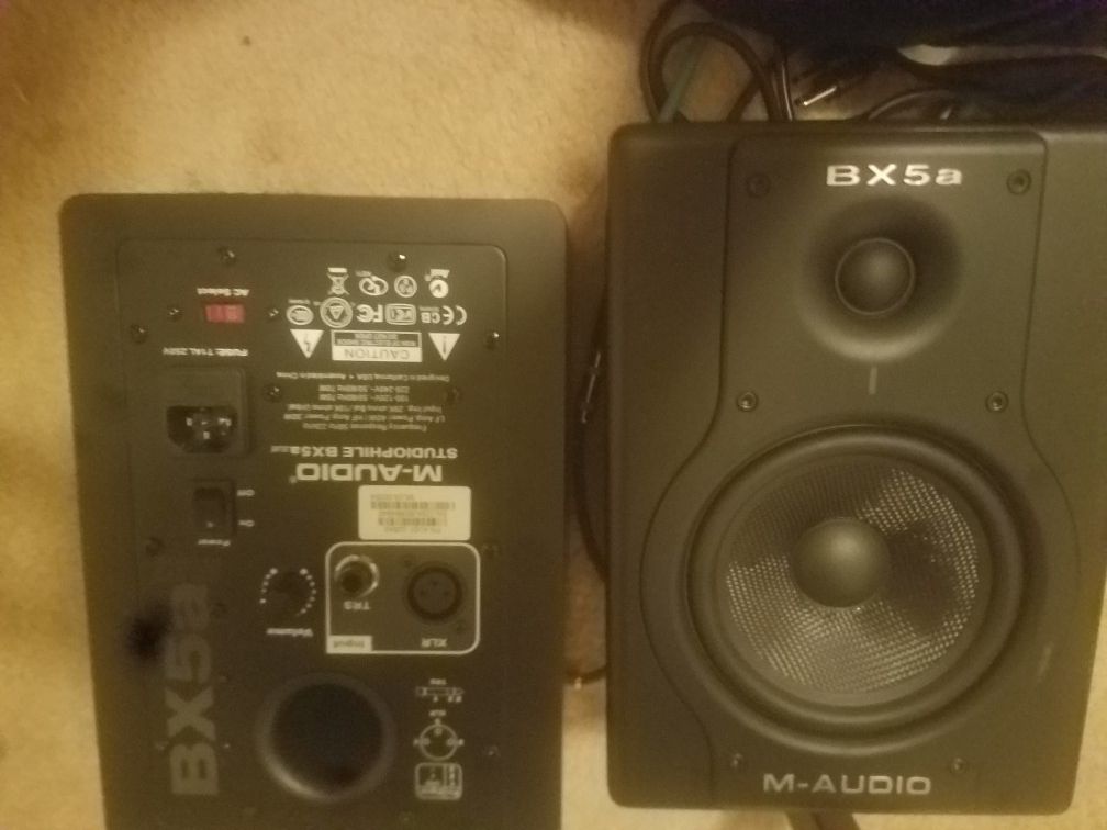 Dj equipment for sale. Let's make a deal