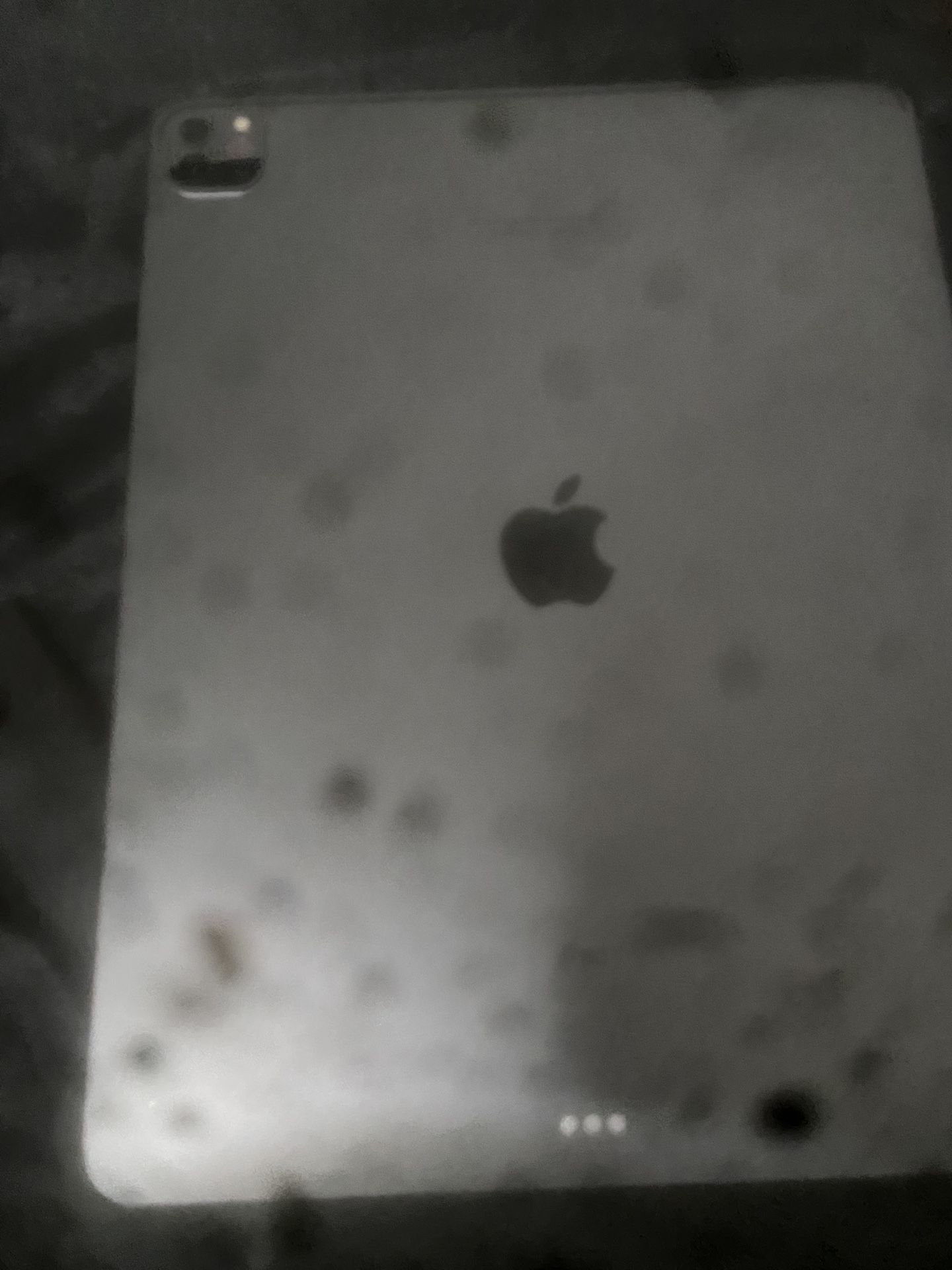 iPad Pro Locked No Scratches Or Cracks