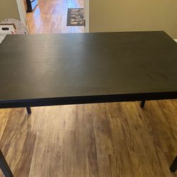 Black desk/Table Like New