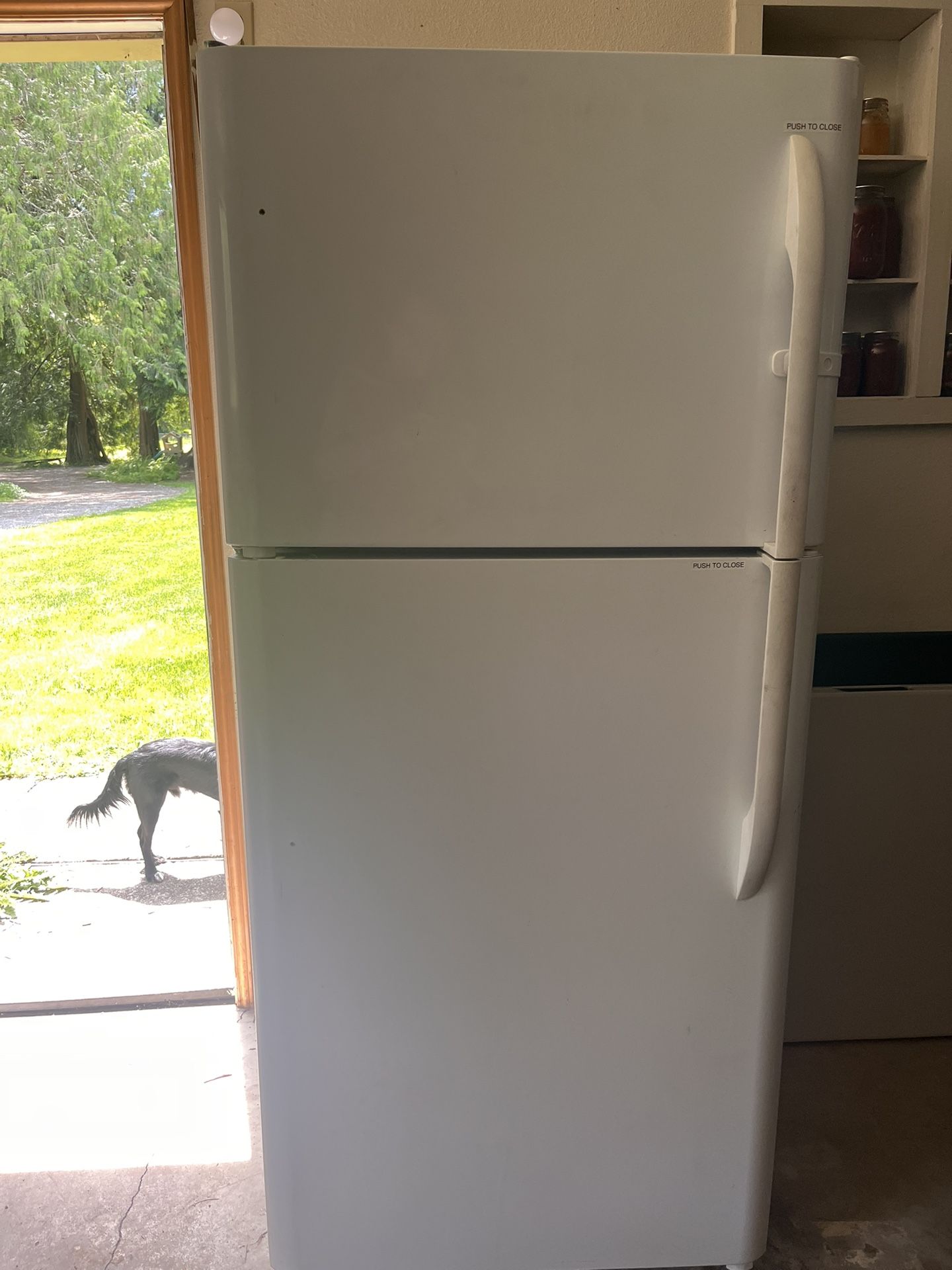 Refrigerator