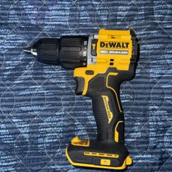 ATOMIC 20-Volt MAX Brushless Cordless 1/2 in. Hammer Drill