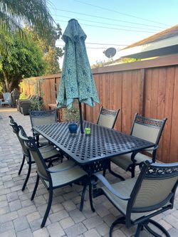 Cast Aluminum Patio Set