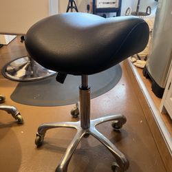 Saddle Stool