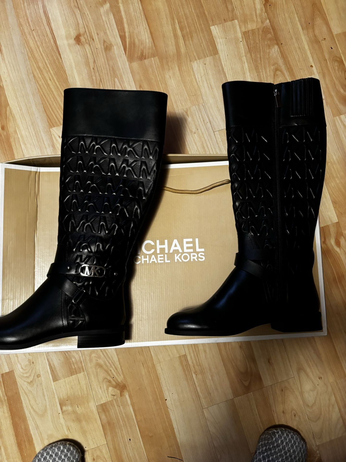 New Michael Kors Boots