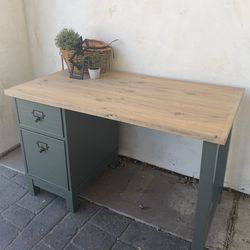 Pottery Barn Kids DESK