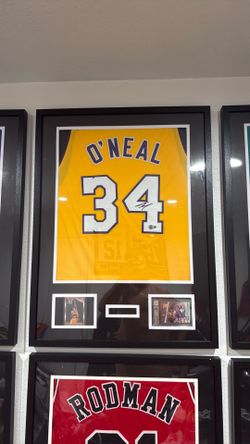 Shaq Signed Lakers Jersey