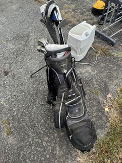 Golf clubs and bag for sale
