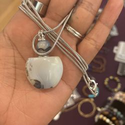 Agate Diffuser Pendant 